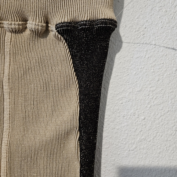 Free People Movement Rise & Shine Shorts in Size Medium large - Picture 5 of 7